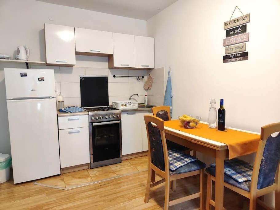 Moonwish Apartment *
